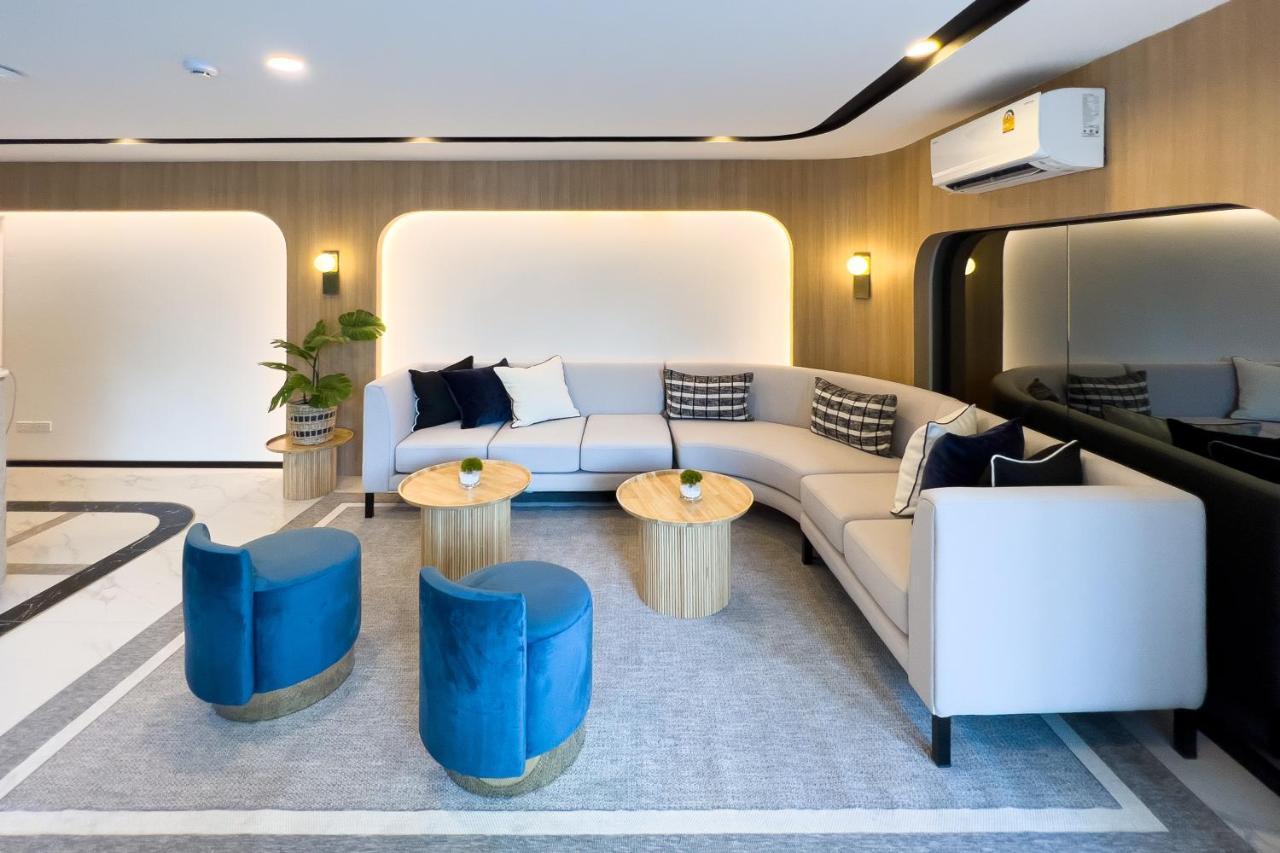 Wellness Stay & Hotel Sukhumvit 107 Bangkok Bagian luar foto